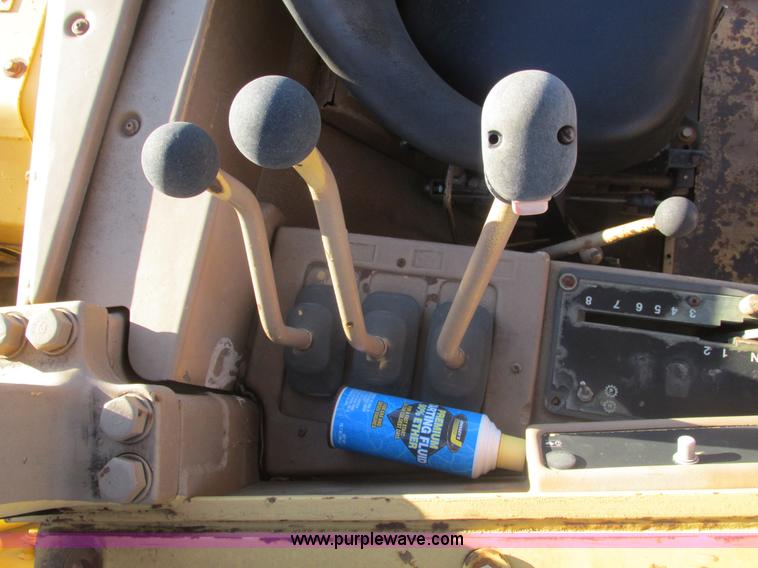 image for item F4300 1990 Caterpillar 621E wheel scraper