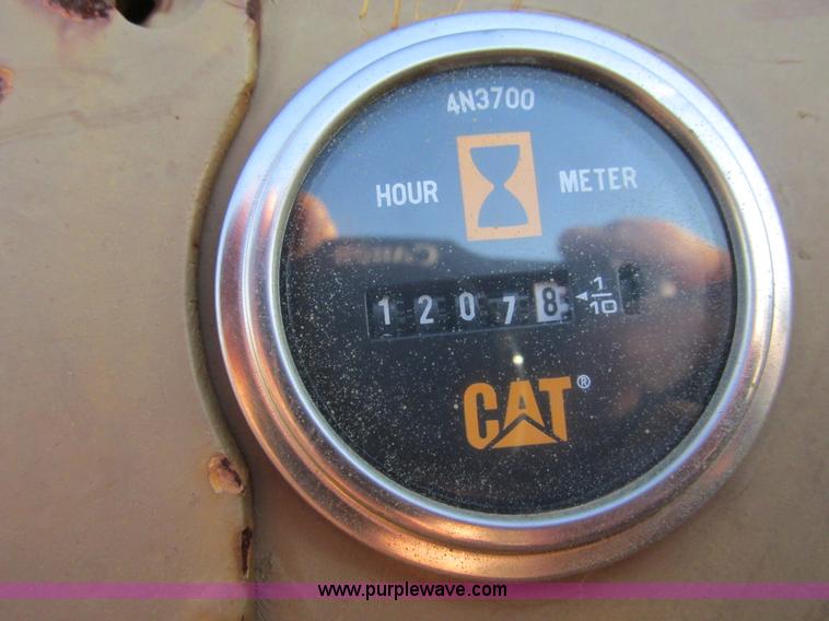 image for item F4300 1990 Caterpillar 621E wheel scraper