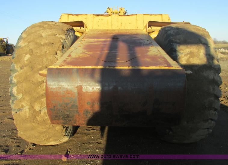 image for item F4301 1980 Caterpillar 621B wheel scraper