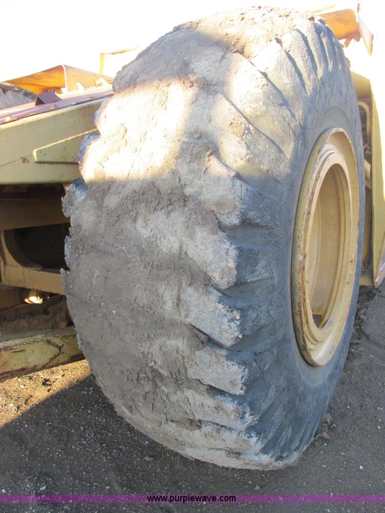 image for item F4301 1980 Caterpillar 621B wheel scraper