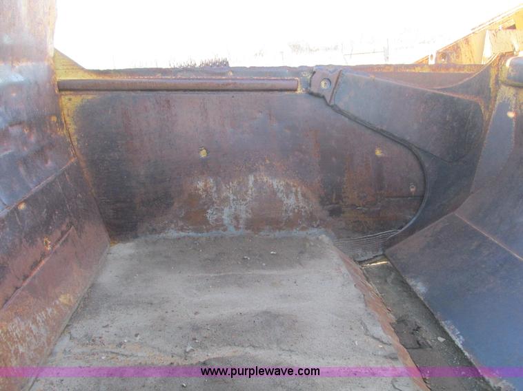 image for item F4301 1980 Caterpillar 621B wheel scraper