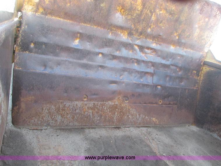 image for item F4301 1980 Caterpillar 621B wheel scraper