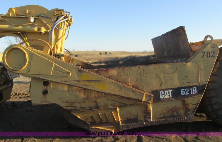 image for item F4301 1980 Caterpillar 621B wheel scraper
