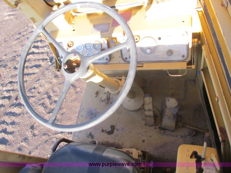 image for item F4301 1980 Caterpillar 621B wheel scraper