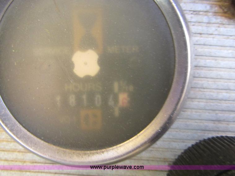 image for item F4301 1980 Caterpillar 621B wheel scraper