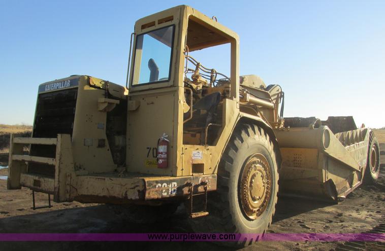 image for item F4302 1974 Caterpillar 621B wheel scraper