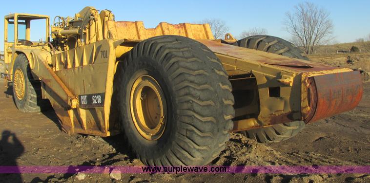 image for item F4302 1974 Caterpillar 621B wheel scraper