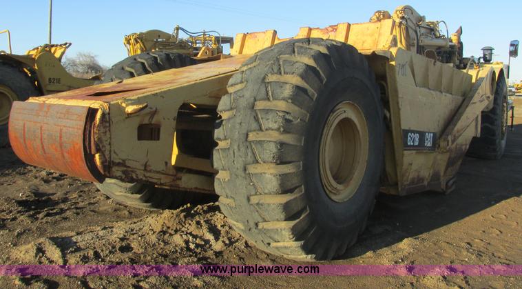 image for item F4302 1974 Caterpillar 621B wheel scraper