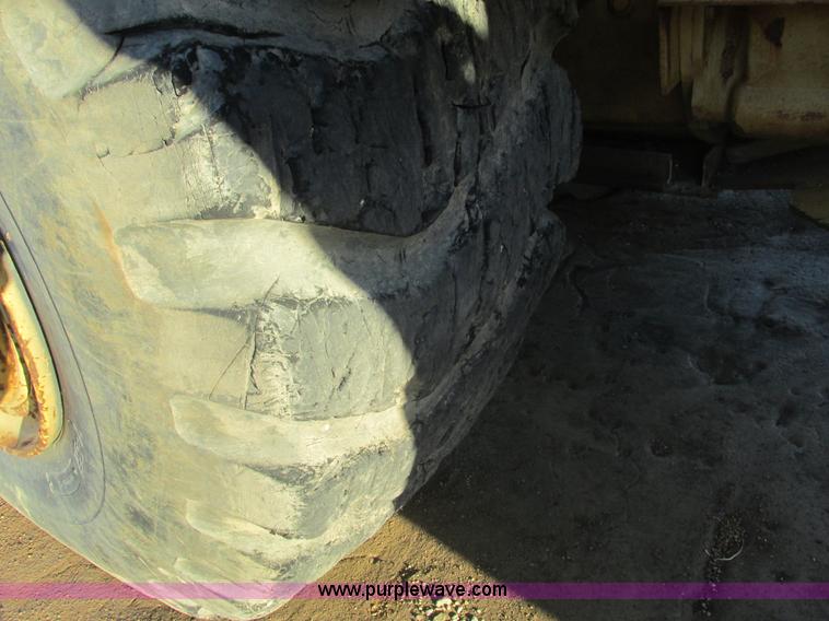 image for item F4302 1974 Caterpillar 621B wheel scraper