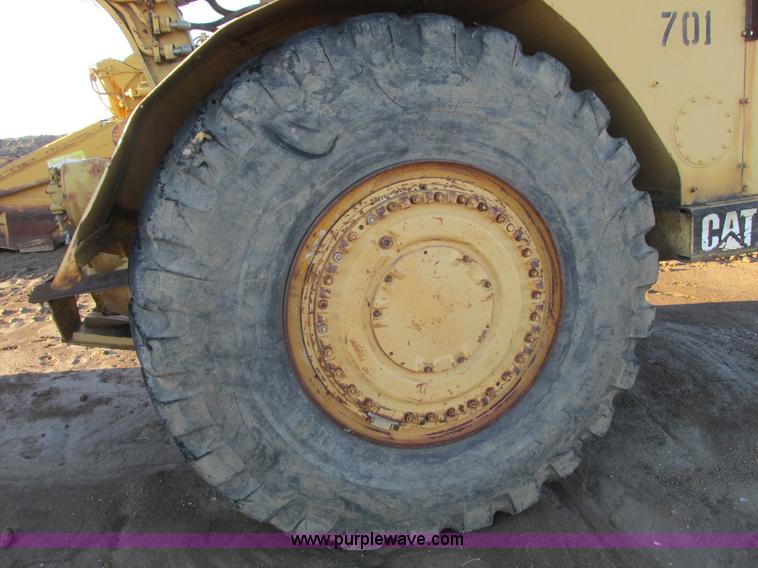 image for item F4302 1974 Caterpillar 621B wheel scraper