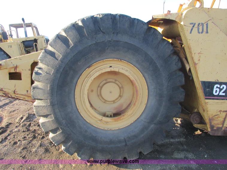 image for item F4302 1974 Caterpillar 621B wheel scraper