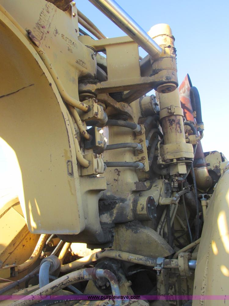 image for item F4302 1974 Caterpillar 621B wheel scraper