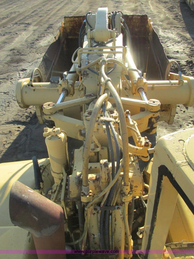 image for item F4302 1974 Caterpillar 621B wheel scraper