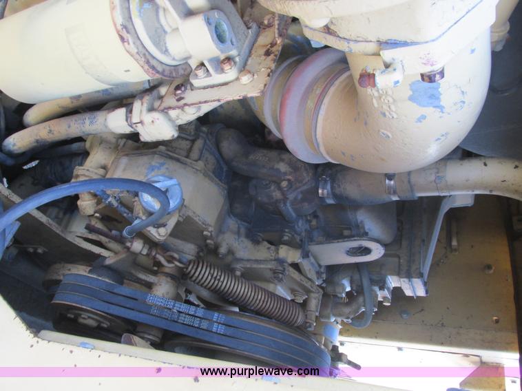 image for item F4302 1974 Caterpillar 621B wheel scraper