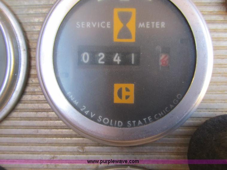 image for item F4302 1974 Caterpillar 621B wheel scraper