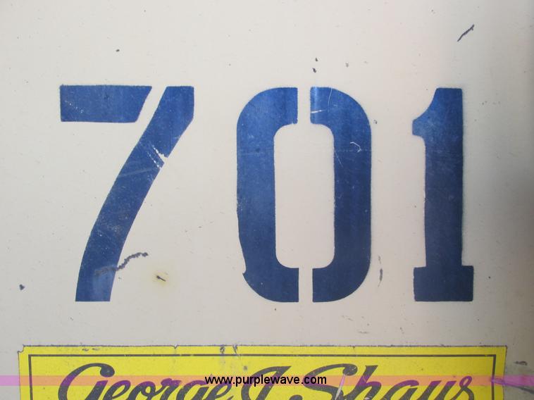 image for item F4302 1974 Caterpillar 621B wheel scraper