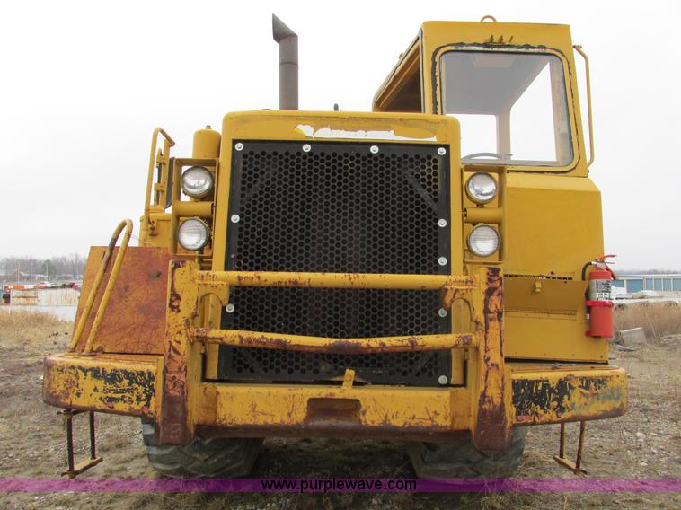image for item F4305 1988 Caterpillar 621E wheel scraper