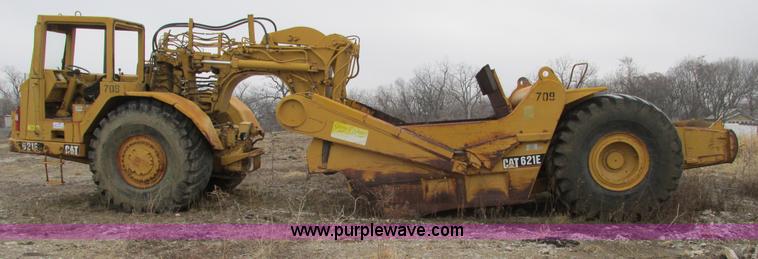 image for item F4305 1988 Caterpillar 621E wheel scraper