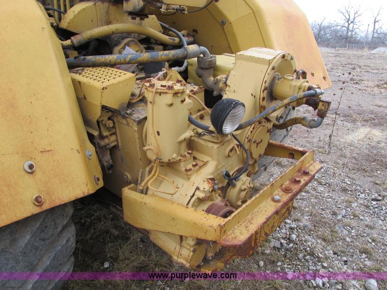 image for item F4305 1988 Caterpillar 621E wheel scraper