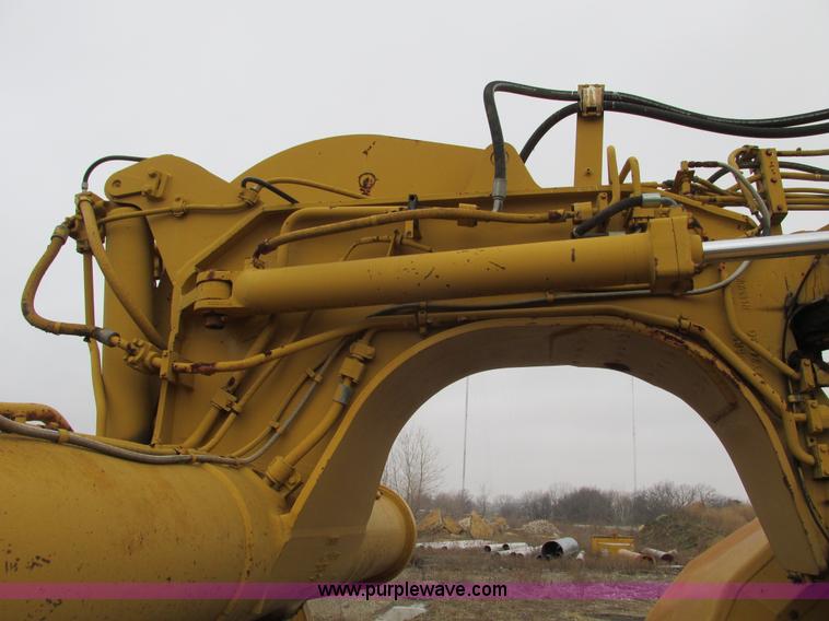 image for item F4305 1988 Caterpillar 621E wheel scraper