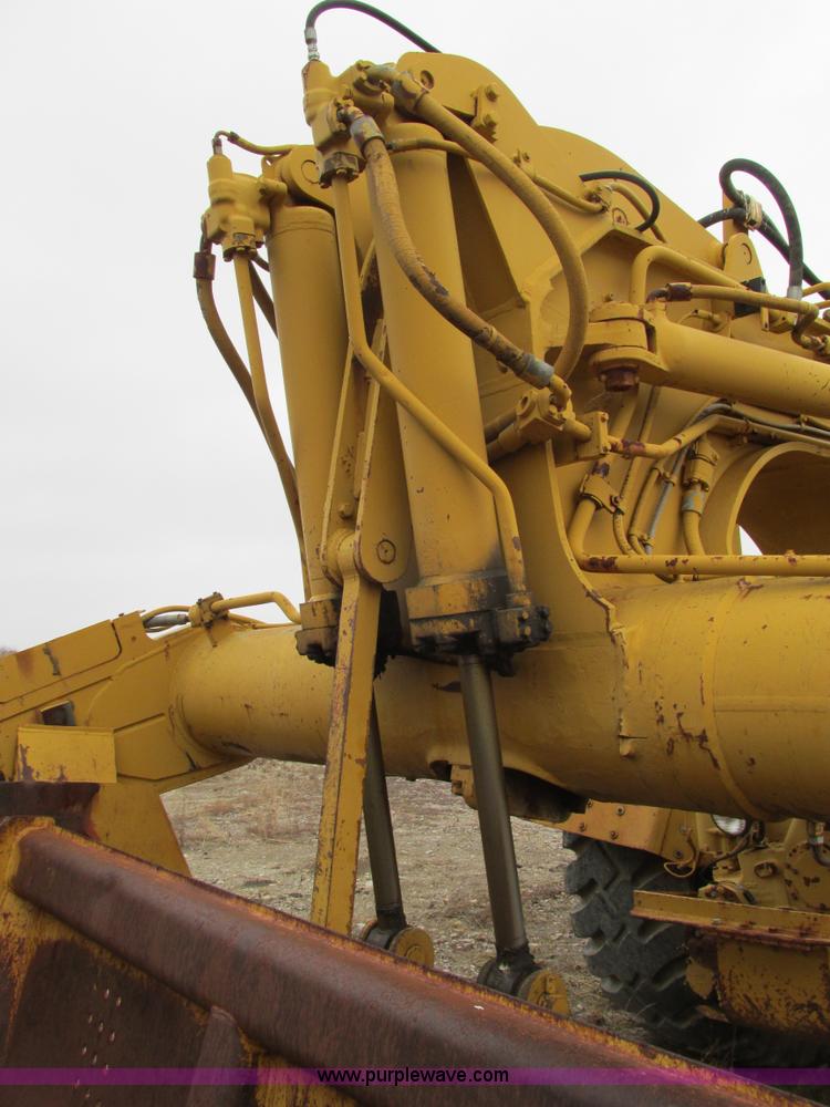 image for item F4305 1988 Caterpillar 621E wheel scraper