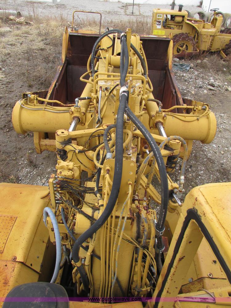 image for item F4305 1988 Caterpillar 621E wheel scraper