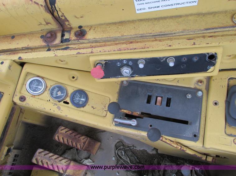 image for item F4305 1988 Caterpillar 621E wheel scraper