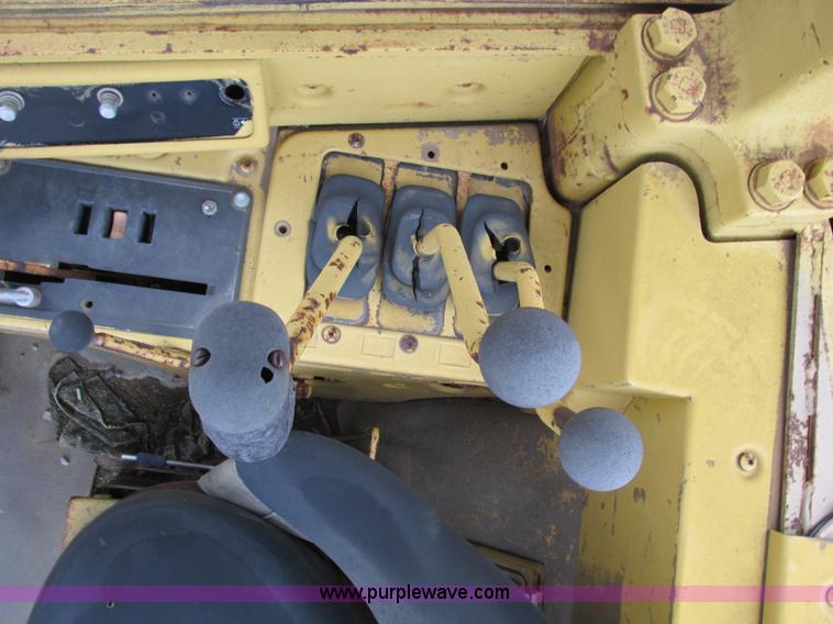 image for item F4305 1988 Caterpillar 621E wheel scraper