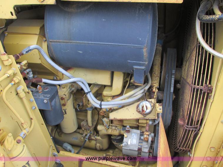 image for item F4305 1988 Caterpillar 621E wheel scraper