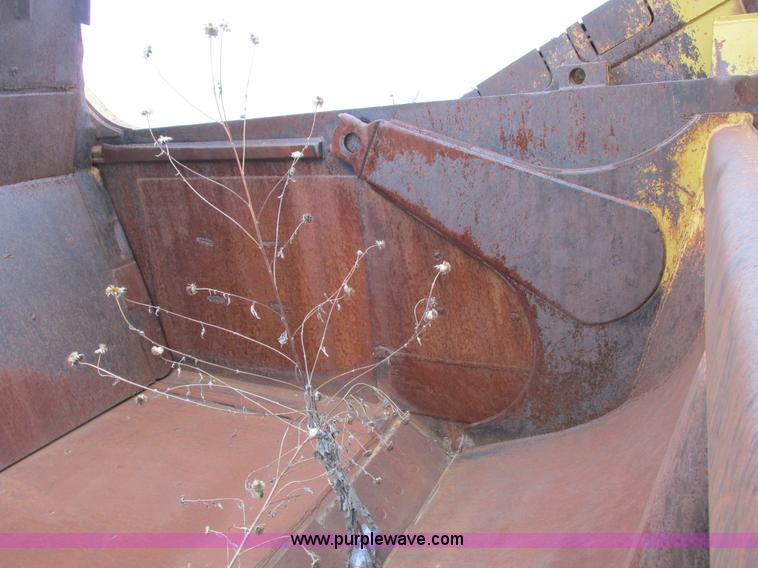 image for item F4305 1988 Caterpillar 621E wheel scraper