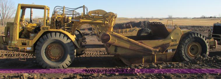 image for item F4306 1990 Caterpillar 621E wheel scraper