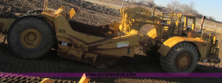 image for item F4306 1990 Caterpillar 621E wheel scraper