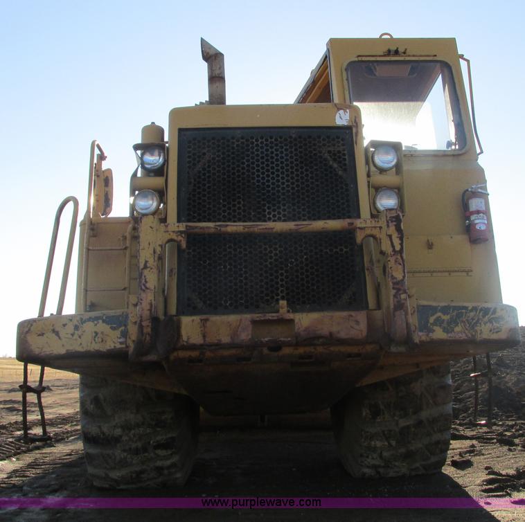 image for item F4306 1990 Caterpillar 621E wheel scraper