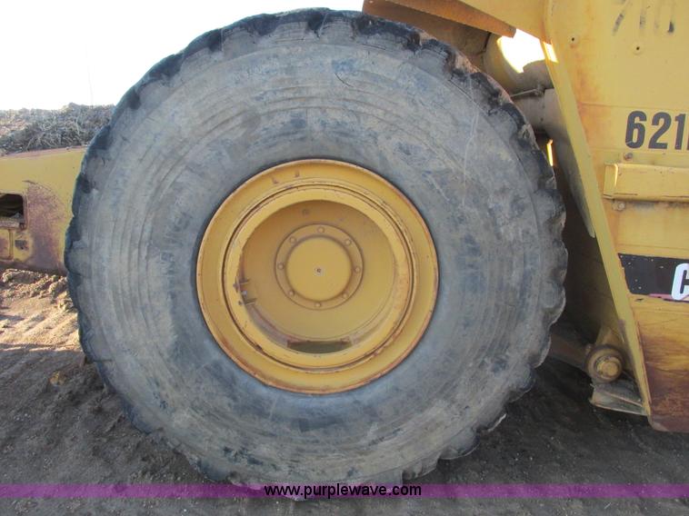 image for item F4306 1990 Caterpillar 621E wheel scraper