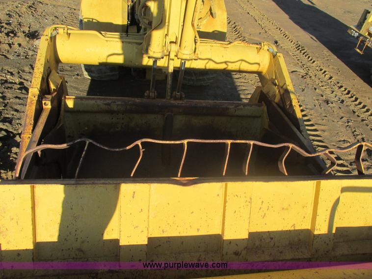 image for item F4306 1990 Caterpillar 621E wheel scraper