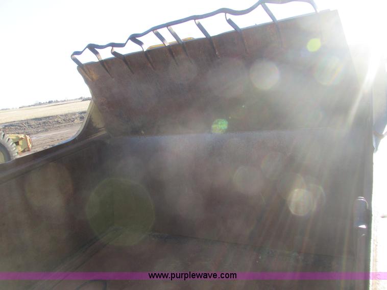 image for item F4306 1990 Caterpillar 621E wheel scraper