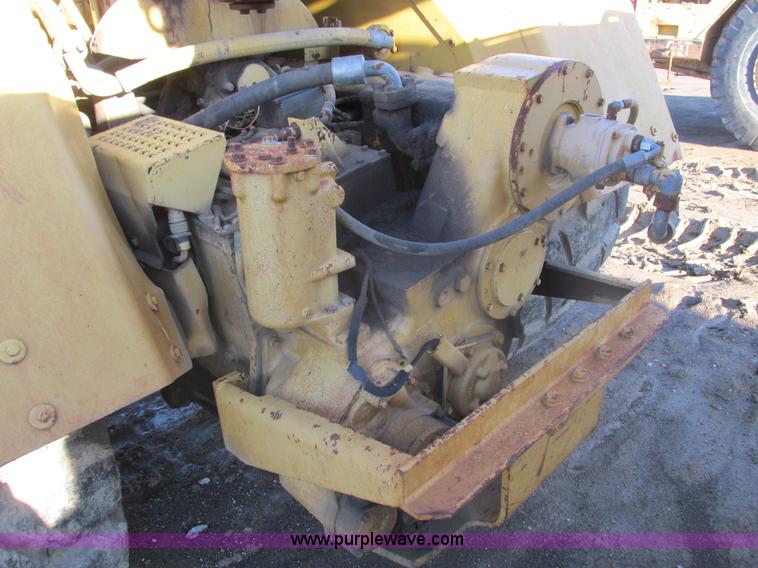 image for item F4306 1990 Caterpillar 621E wheel scraper