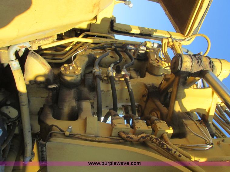 image for item F4306 1990 Caterpillar 621E wheel scraper