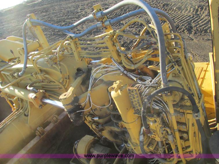 image for item F4306 1990 Caterpillar 621E wheel scraper