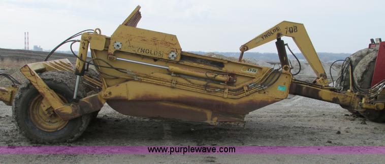 image for item F4309 Reynolds C14E10.5 pull type pan scraper