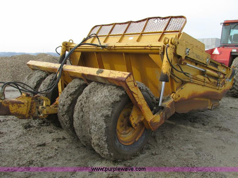 image for item F4309 Reynolds C14E10.5 pull type pan scraper