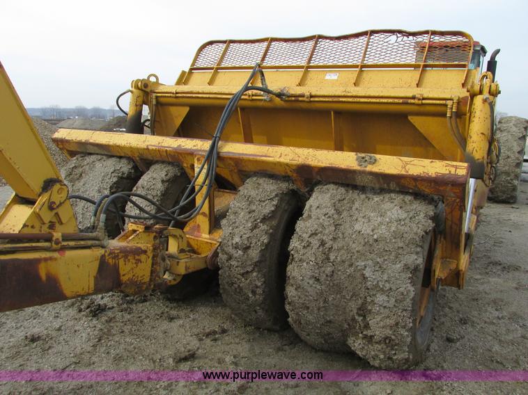 image for item F4309 Reynolds C14E10.5 pull type pan scraper