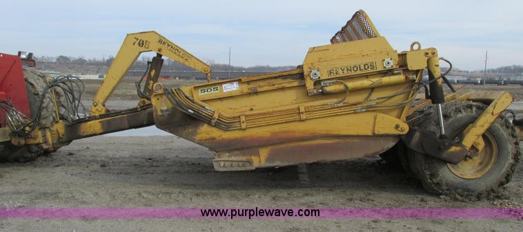 image for item F4309 Reynolds C14E10.5 pull type pan scraper