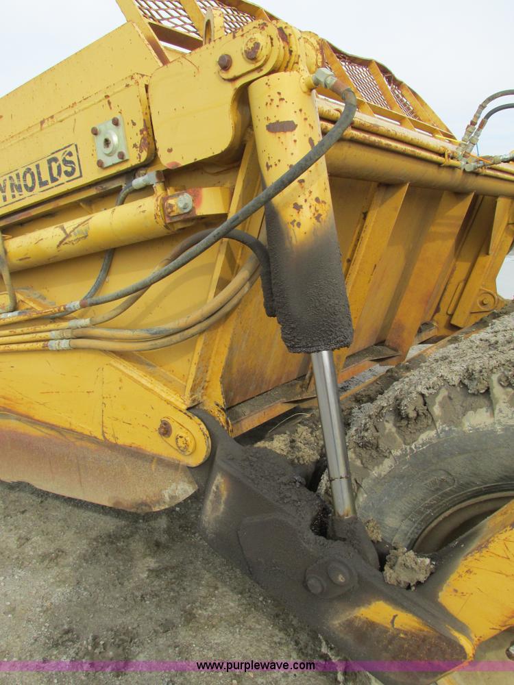 image for item F4309 Reynolds C14E10.5 pull type pan scraper