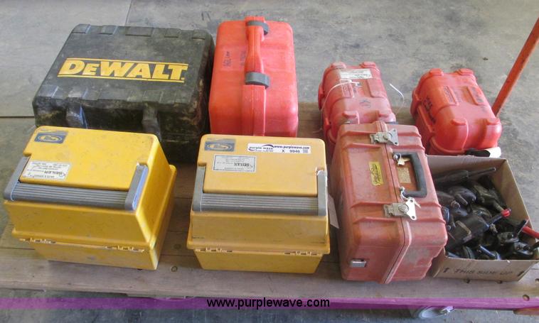 image for item X9946 Assorted surveying equipment