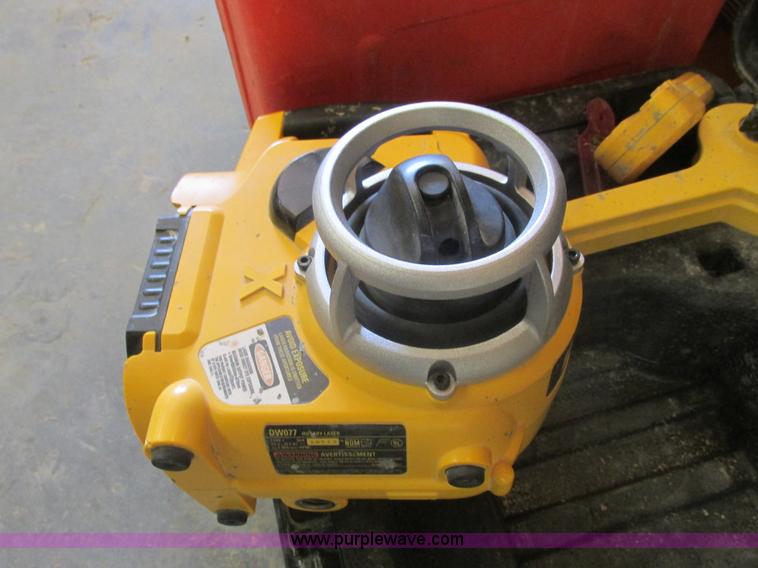 image for item X9946 Assorted surveying equipment