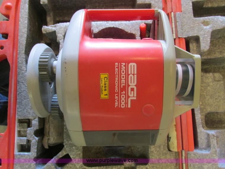 image for item X9946 Assorted surveying equipment