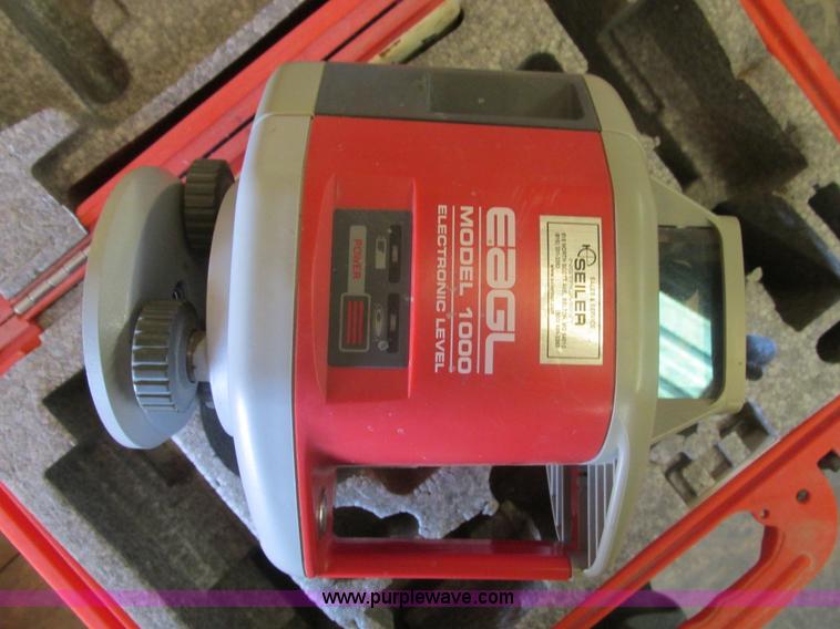 image for item X9946 Assorted surveying equipment