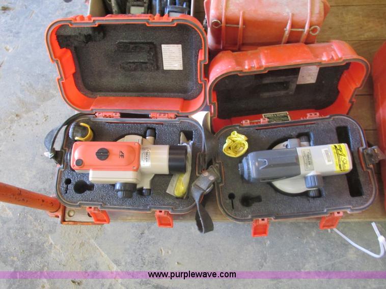 image for item X9946 Assorted surveying equipment