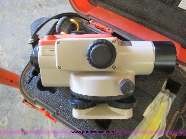image for item X9946 Assorted surveying equipment